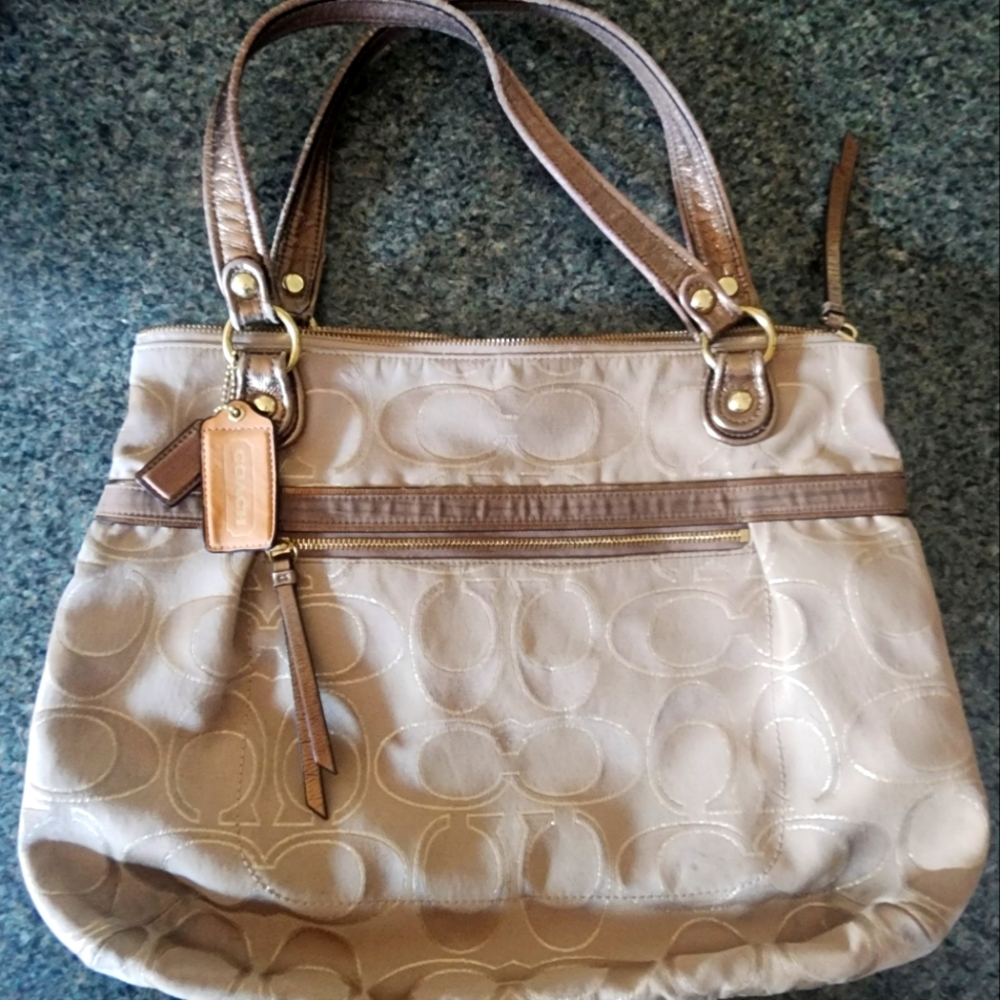 Coach shoulder bag